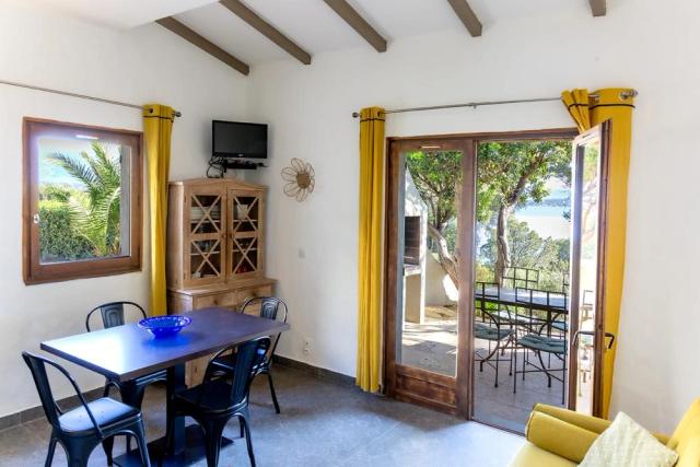 <i>Villa T3 duplex 4 personnes </i>